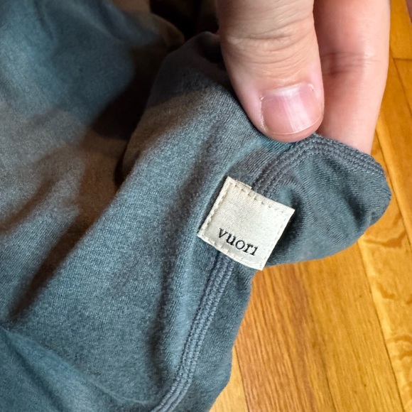 Vuori Women’s Joggers - Picture 5 of 5